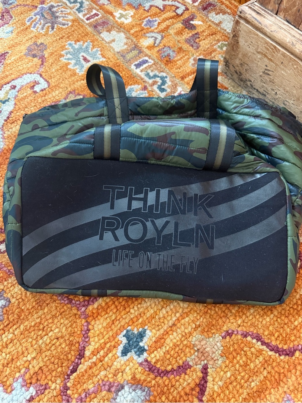 Think Rolyn Wingman Bag Tote - Picture 2 of 6